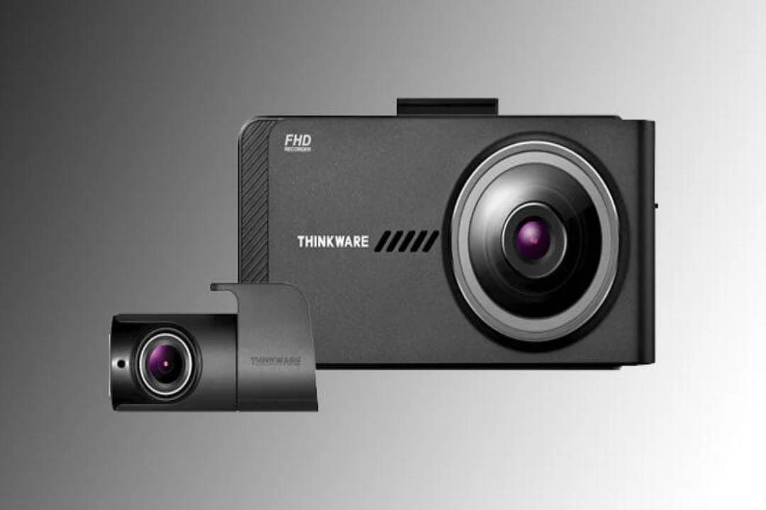 Thinkware x700 dashcam