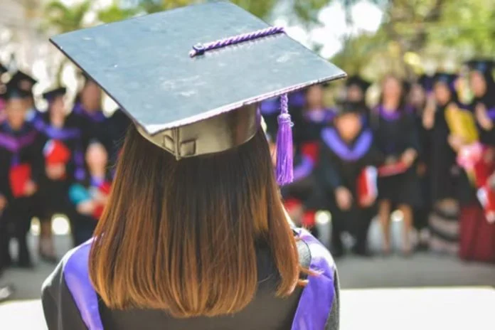 How to Pursue Higher Education to Advance Your Business Career