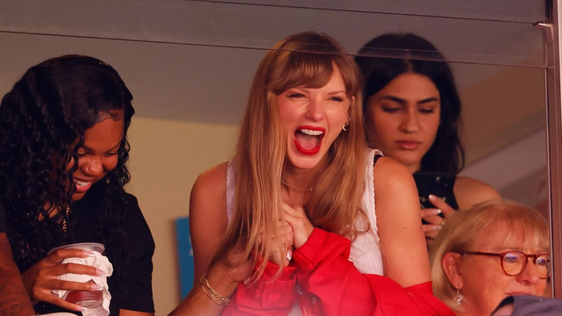Taylor Swift Travis Kelce